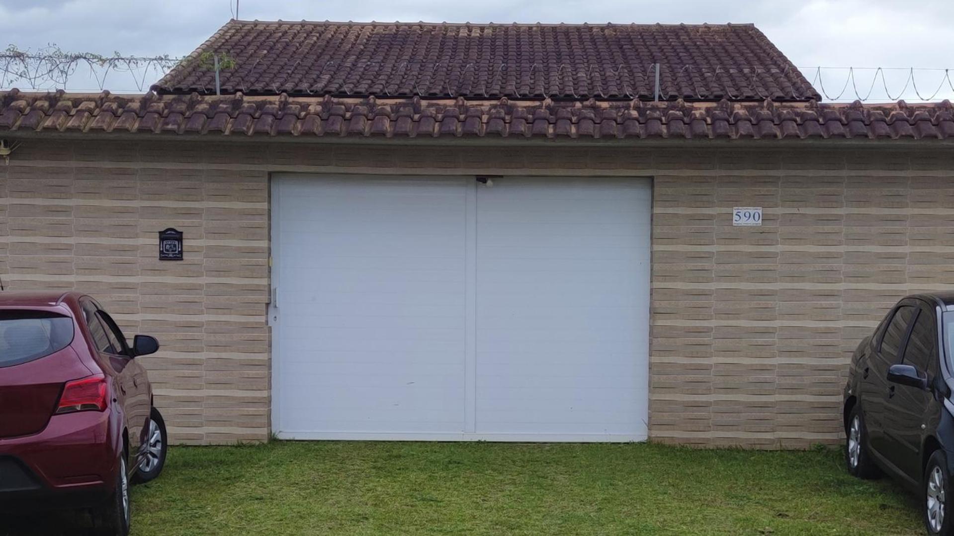 Casa De Em Bertioga, Sao Paulocom Piscina Ar Condicionado Wifi A 500m Do Mar Holiday home